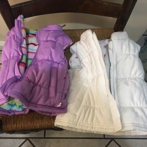 Carter girls 12 month vests